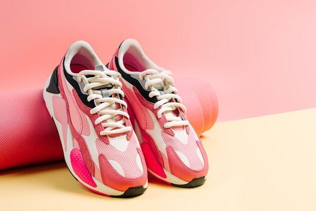 rocker athletic shoes