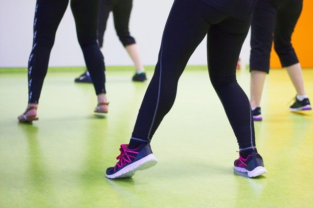 Top 15 Best Zumba Shoes for Flat Feet, Bad Knees and