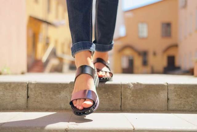 best men's sandals for plantar fasciitis