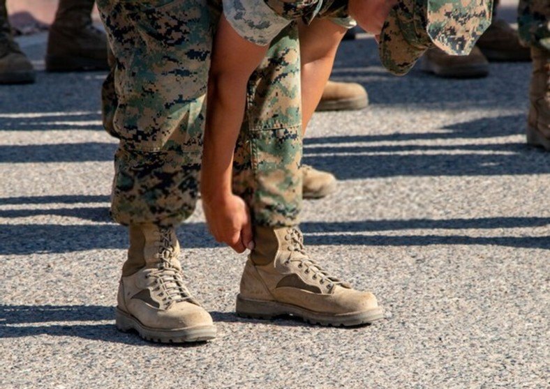How Does the Military Tuck Tactical Pants Into Their Boots? Hood MWR