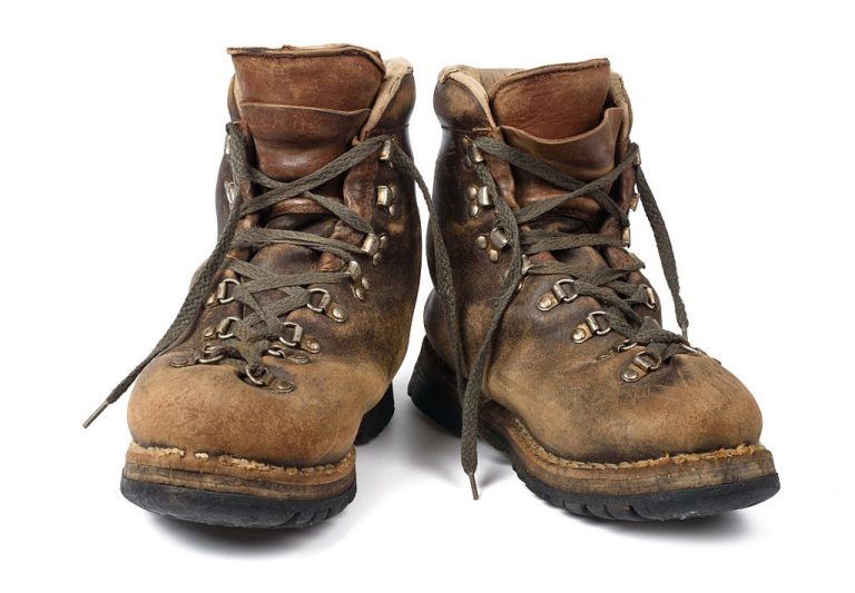 How To Fix Scuffed Leather Boots? - HoodMWR