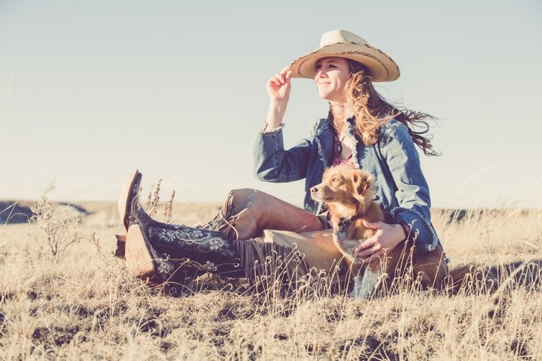 How To Wear Cowboy Boots In Summer