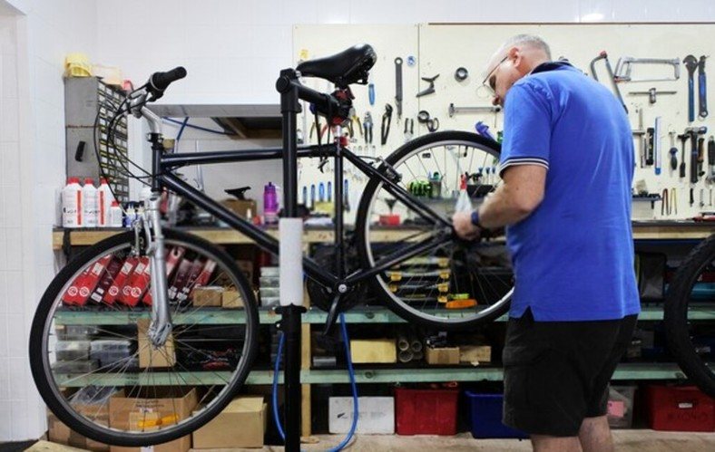  2/ Inspect Your Bicycle (Find out If It's Worth Fixing)  