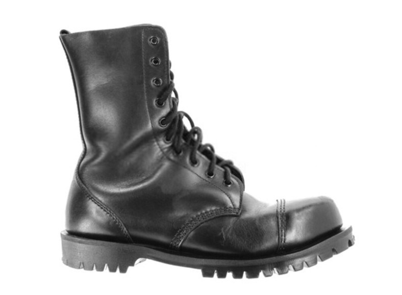 Choose Work Boots with a Low-Profile Toe Cap