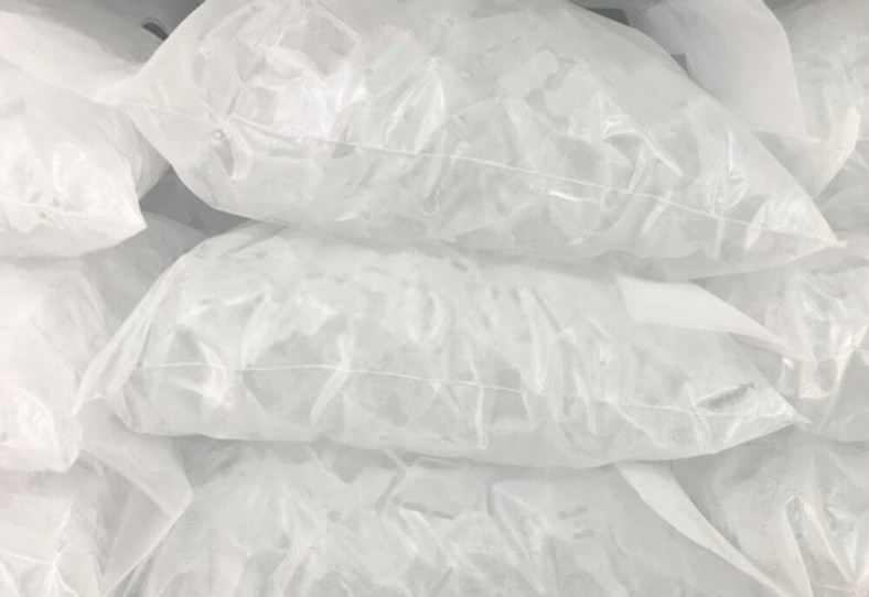 4. Freeze a Bag of Water within the Boots
