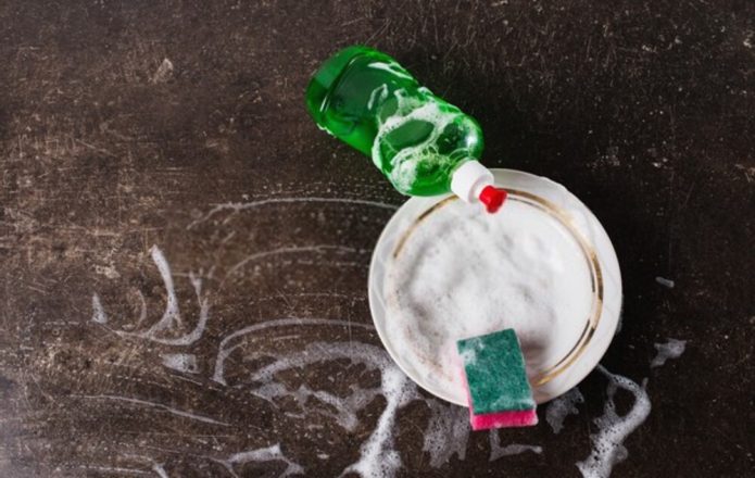 Way 5: Use Dish Soap to Clean Your Leather Work Boots