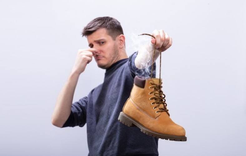 Coast bitter Semblance 9 Hacks to Remove Bad Odors from Work Boots - Hood MWR