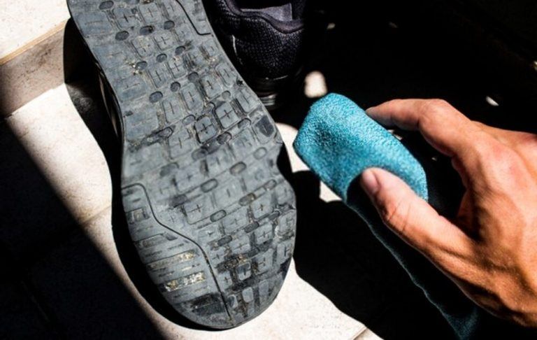 nike flat sneaker