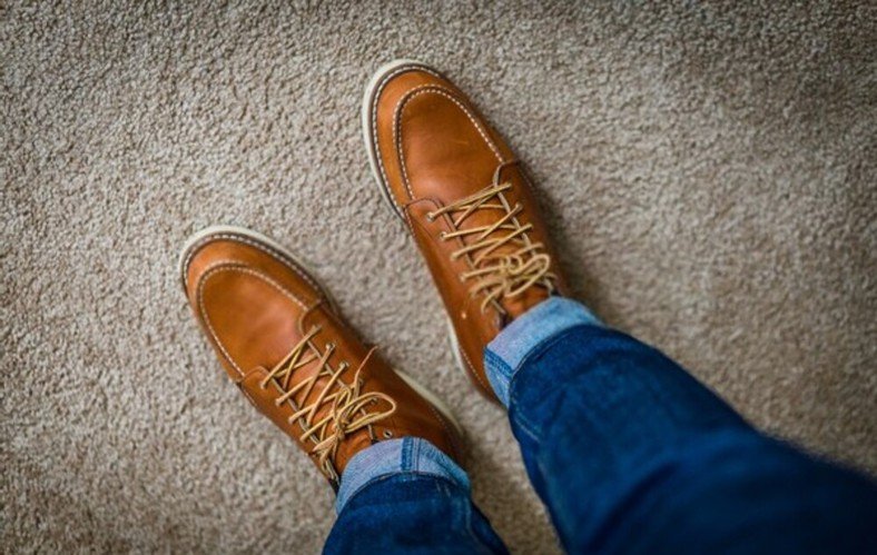 What to Wear with Moc Toe Boots?
