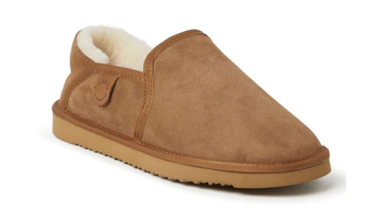 2. Closed Back Slippers