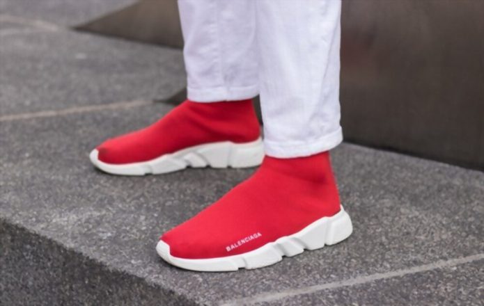 Chi tiết hơn 70 về balenciaga socks womens  cdgdbentreeduvn