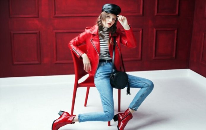 Outfits With Red Shoes