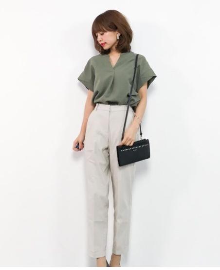 Blouse And Ankle Pants 