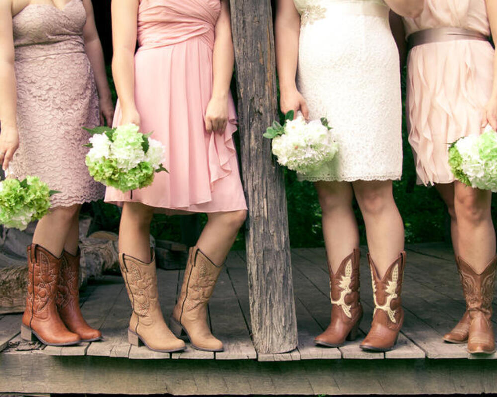 At a Western Wedding, What Style Of Cowboy Boots Should Be Worn-2