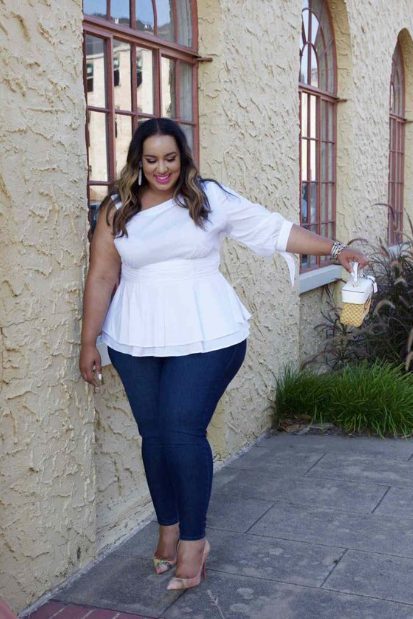 23 Plus Size Outfit Ideas For Women 2022 - MWR