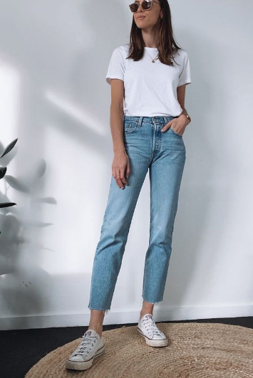 Simple T-Shirt, Straight-Leg Jeans, And Tennis Shoes