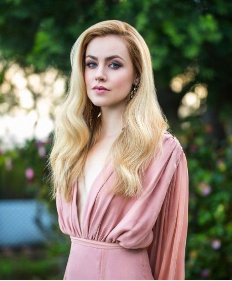 Amanda Schull