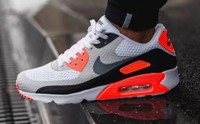 Nike Air Max 90 Shoes