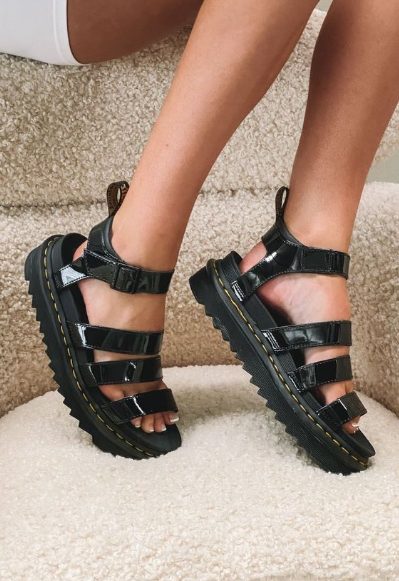 Short With Chunky Platform Sandals