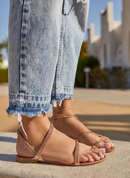 25 Different Types Of Sandals To Complete Your Wardrobe