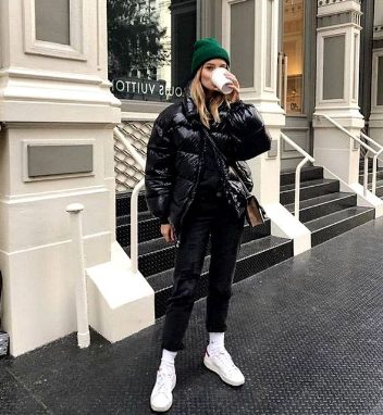 Black Outfits with a Down Jacket and Sneakers