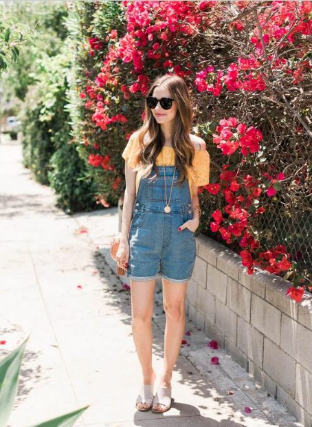 A Orange Off-Shoulder Top With Denim Overalls Short
