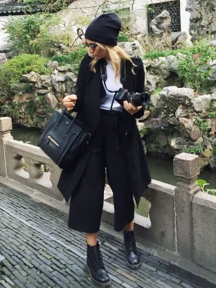 Coats, simple T-shirts,