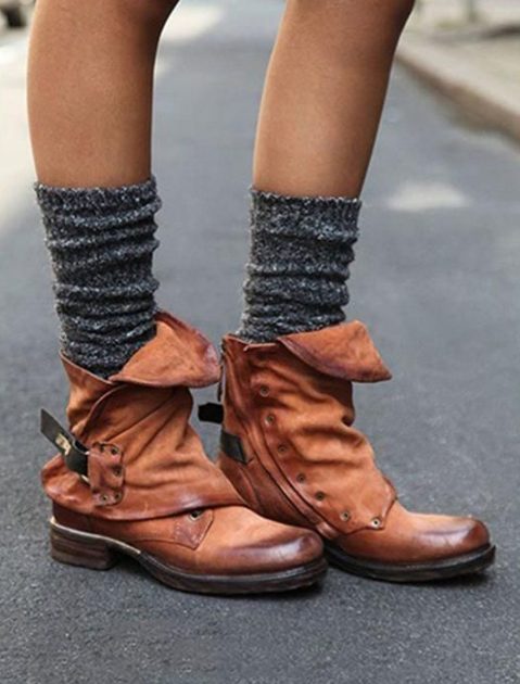 Low heel boots