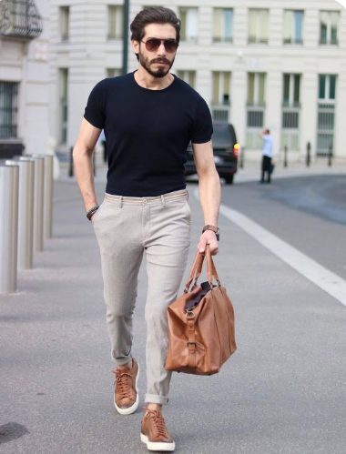T-Shirt with Jeans and Sneakers