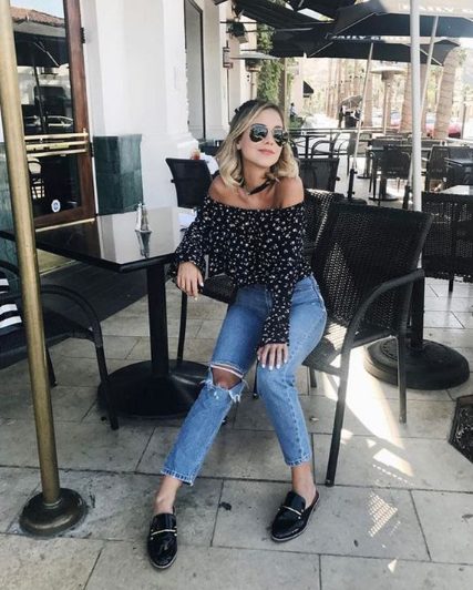 Off-shoulder Tops Combined with Ripped Jeans and Mules