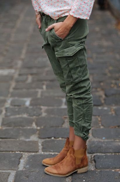 33 Types Of Shoes To Wear With Cargo Pants 2022 (Outfit Ideas) - Hood Mwr