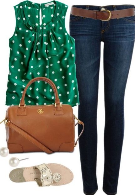 Green Patterned Top With Jeans