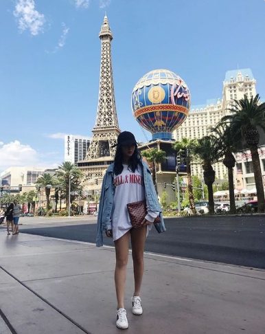 Oversized T-shirt And Jean Jacket