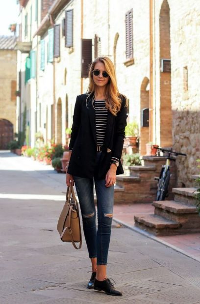 All-Black Outfits With Oxford Shoes