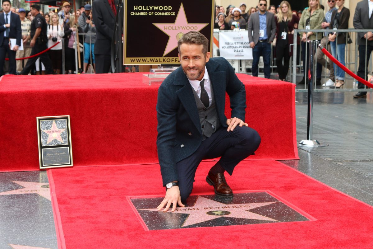 Ryan Reynolds Height What is His Actual Height? Hood MWR