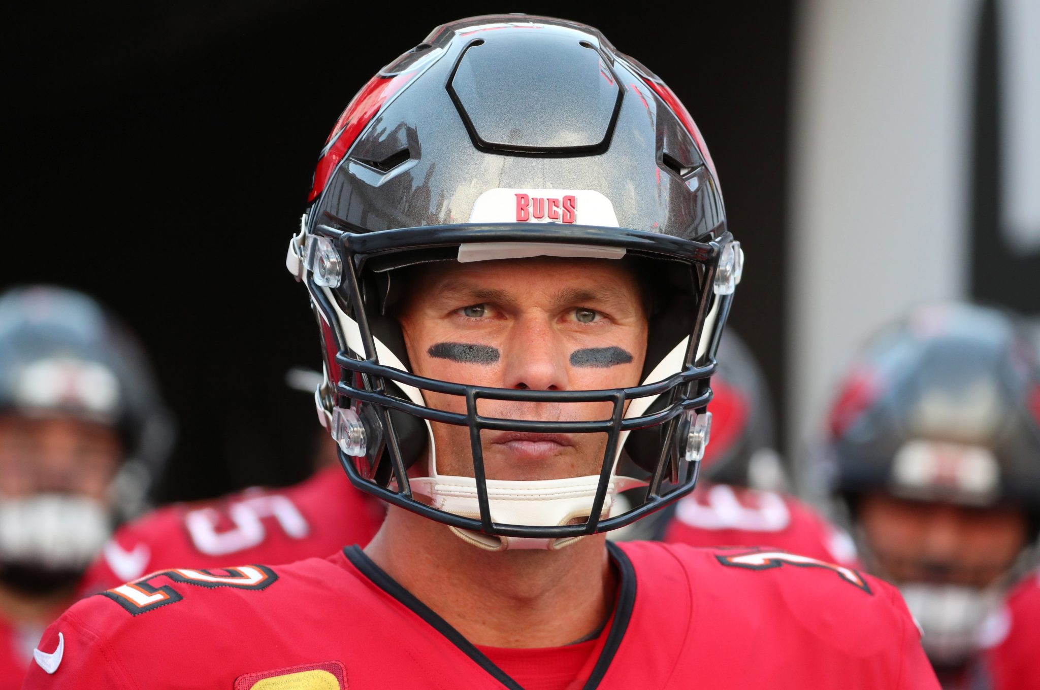Tom Brady Height How Tall is the Football Quarterback? Hood MWR