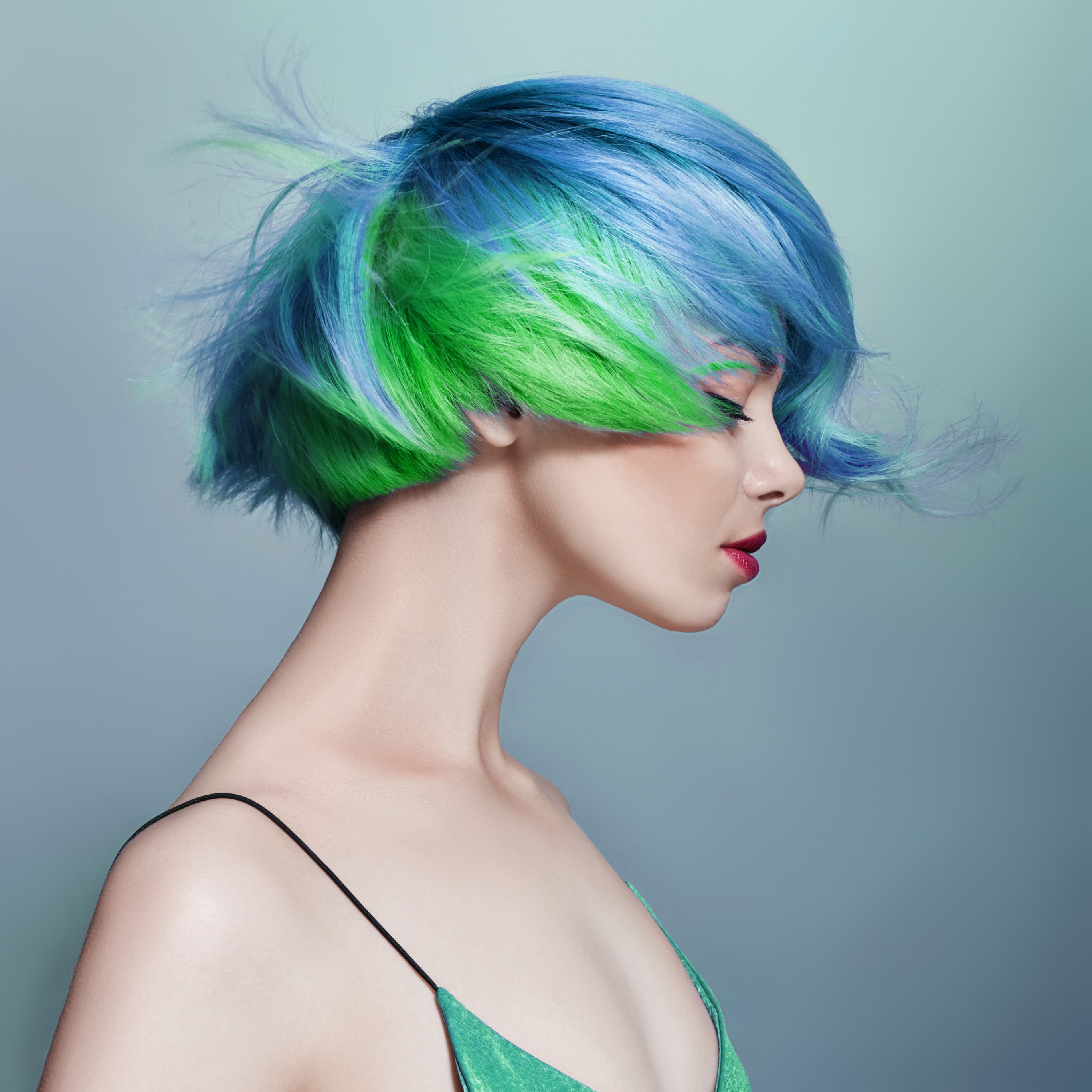 Angled blue and green bob