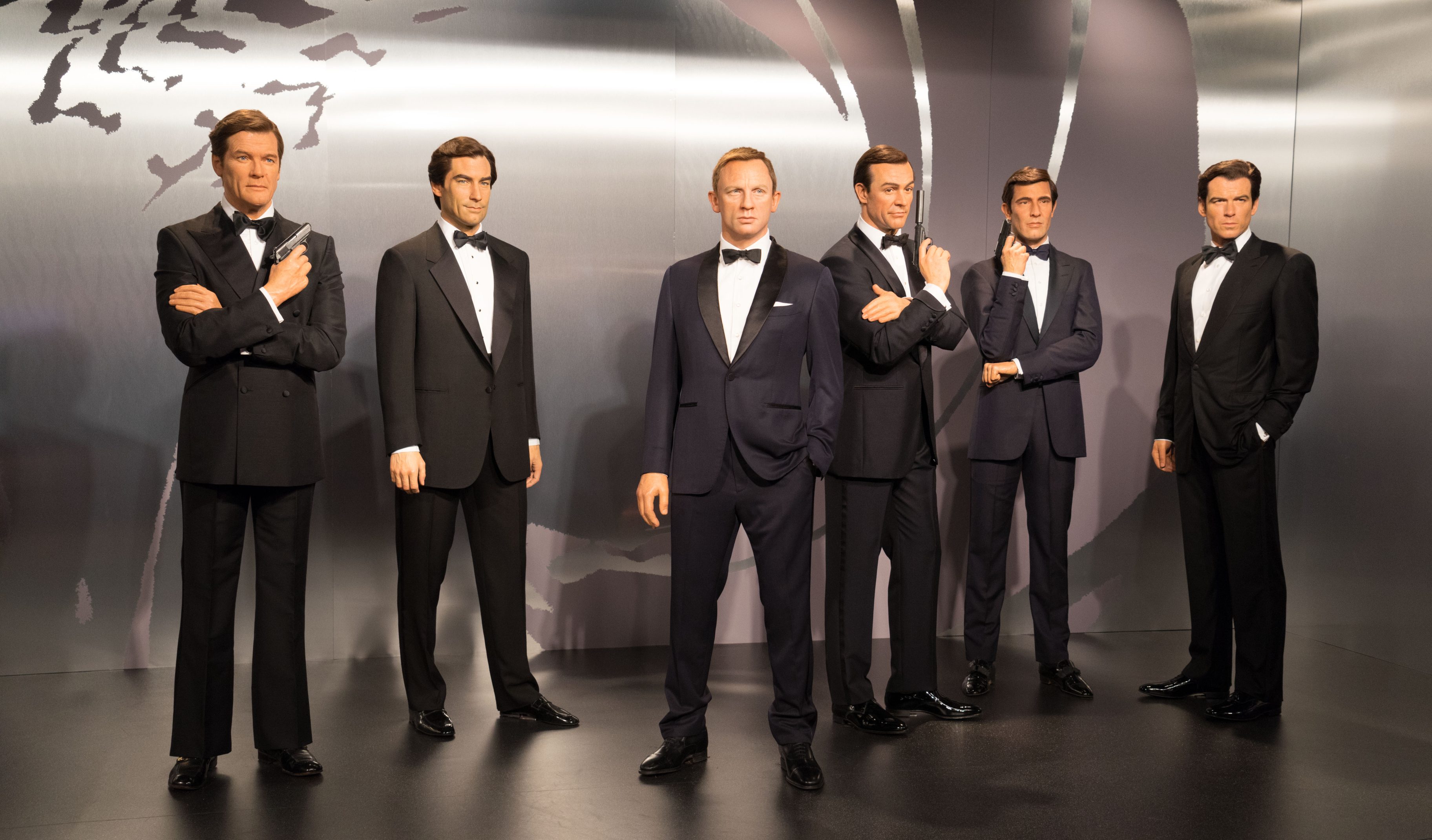 Daniel Craig's actual height in relation to other James Bond actors