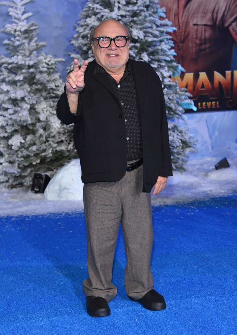 Danny Devito Height How Tall is The 77YearOld American Actor? Hood MWR