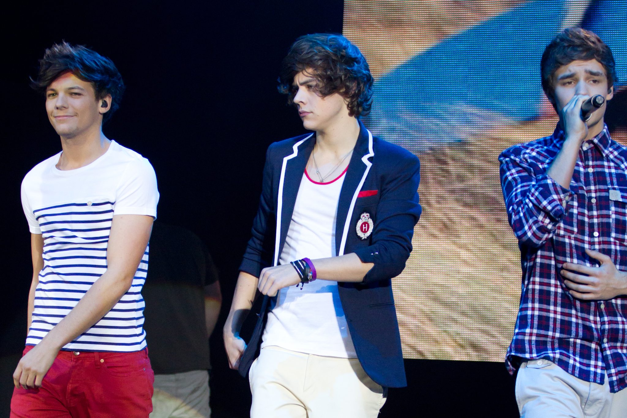 Harry Styles Height How Tall Is The English Singer? Hood MWR
