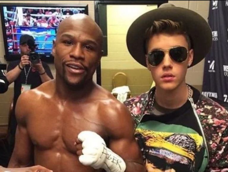 Justin Bieber Height: How Tall is The Canadian Singer? - Hood MWR