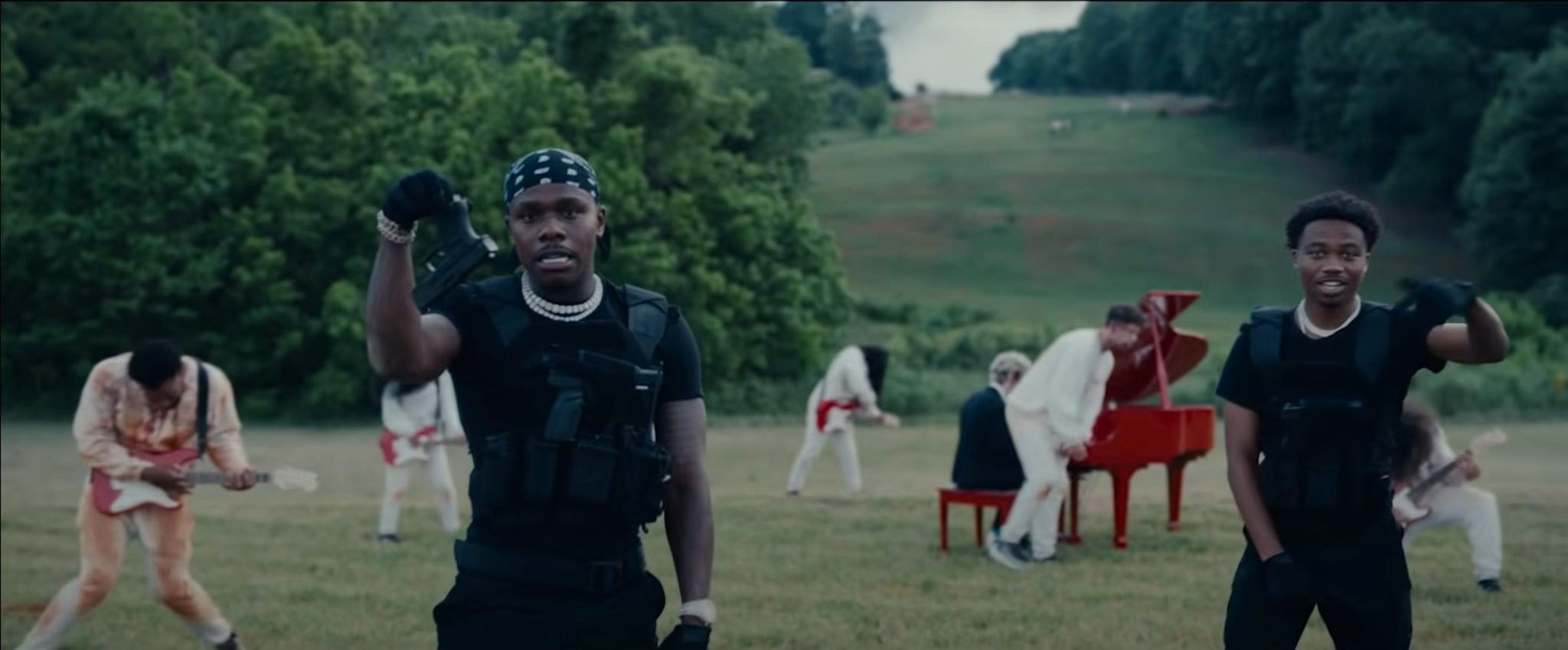 Roddy Ricch Height: How Tall is the 23-year-old American Rapper? - Hood MWR