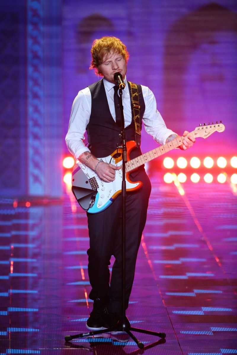 Top 20 Most Famous Singers In The World - Hood MWR