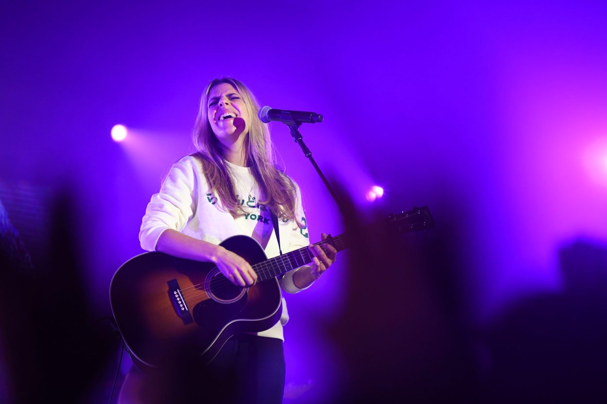 Top 20 Best Christian Bands & Artists of All Time Hood MWR