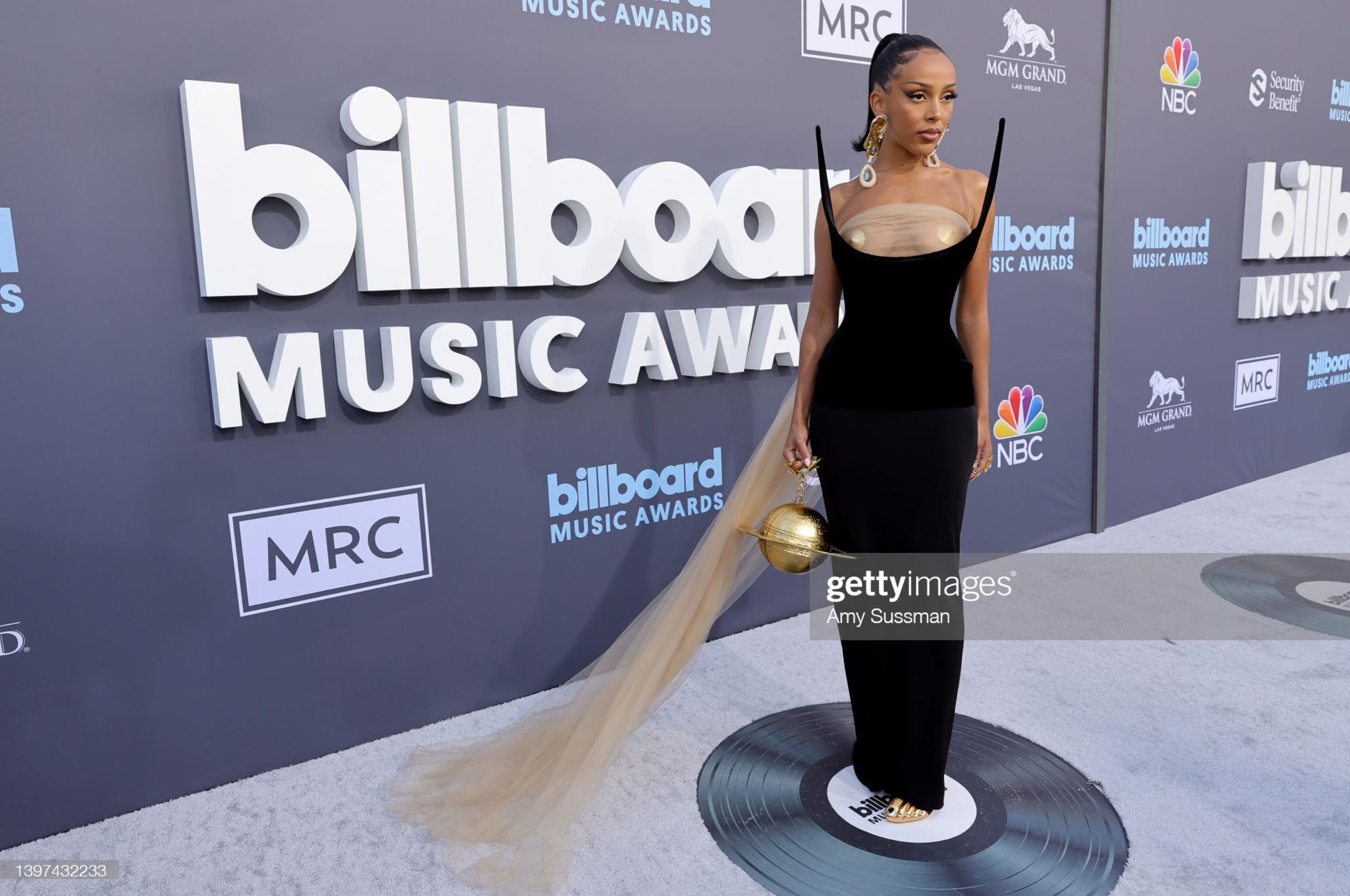 Doja Cat Height How Tall is The American Rapper? Hood MWR