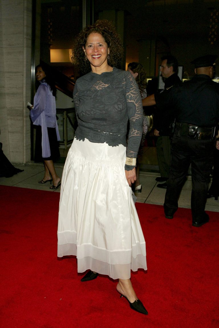 20 New Country Artists To Listen 2023 Hood MWR