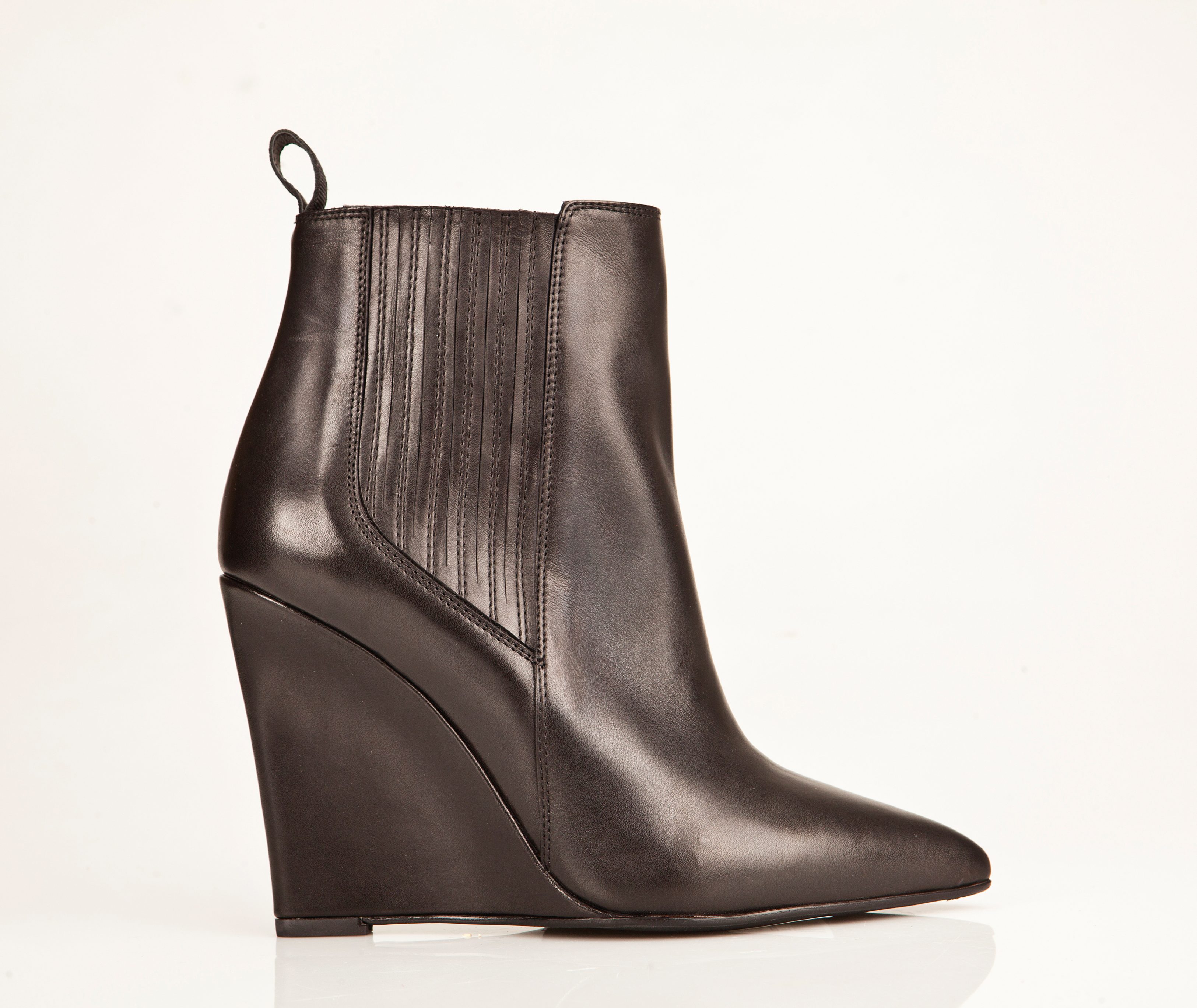 Women Ankle Boots: An Ultimate Guide on Buying And Styling - Hood MWR