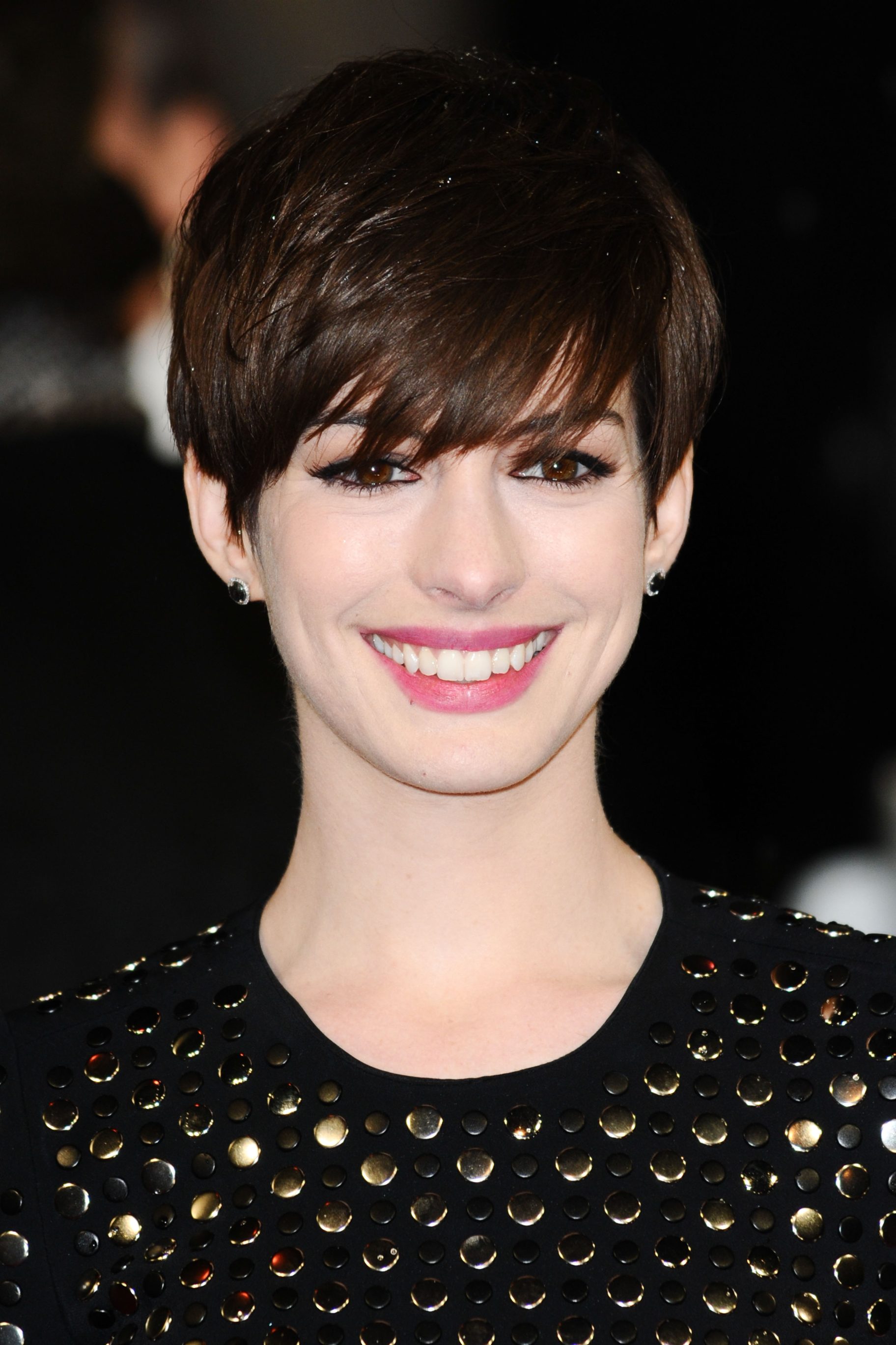Orient Seltenheit Vati anne hathaway short hair Instandhaltung Gegen