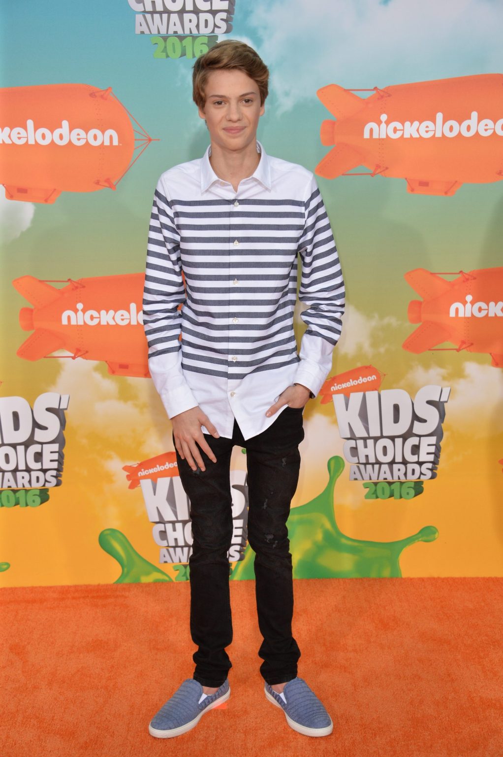 Top 20 Best Young Actors Under 25 Years Old - Hood MWR