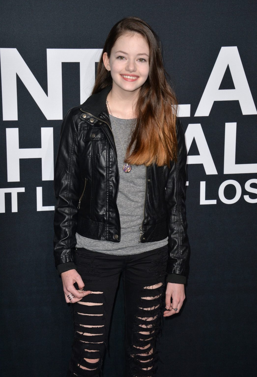 Top 19 Famous Young Actresses Under 25 - Hood MWR